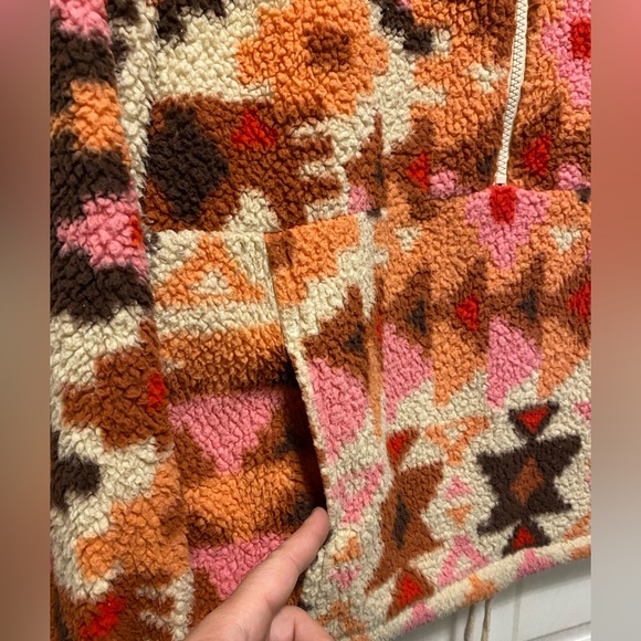 Billabong Sherpa Jacket. Size L/XL colorful half zip. - Picture 3 of 6